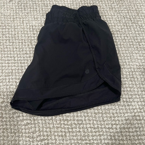 Athleta Mesh Racer Short Size Small - Picture 7 of 8